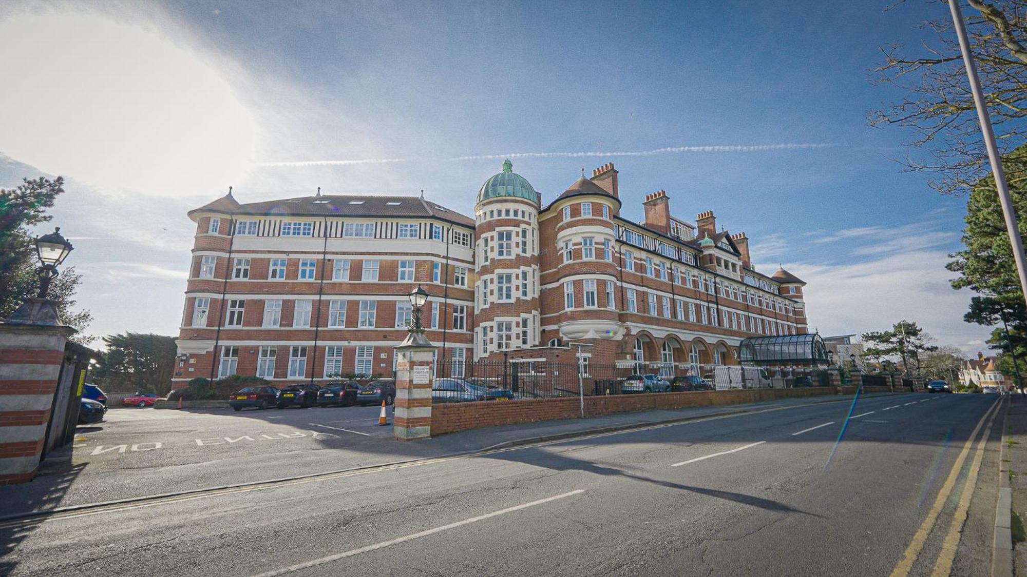 Burlington Mansions - Stunning Coastal Apartment Bournemouth Bagian luar foto